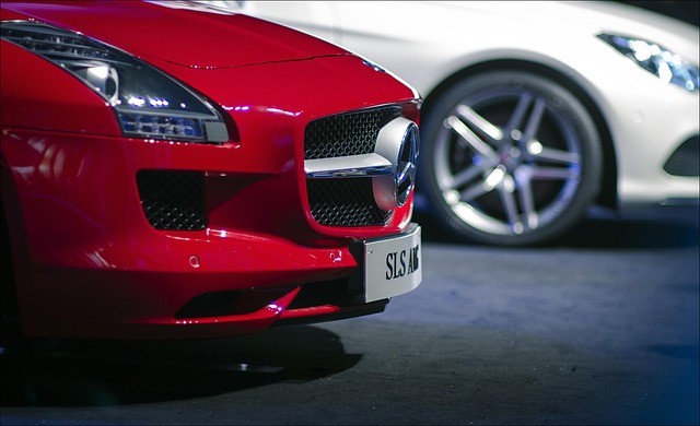 Líbí se mi červená auta. 